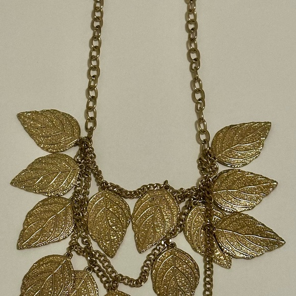 Gold-Toned Statement Necklace for Women - Vintage-Style Gold Leaf Design - Picture 4 of 16